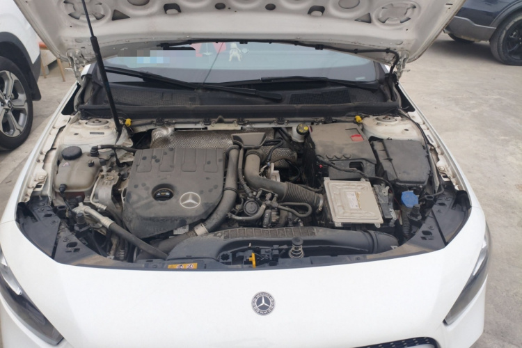 奔驰A级 2020款 改款二 A 180 L 运动轿车局部细节24