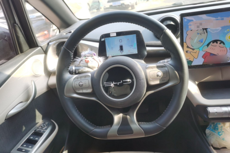 比亚迪 海豚 2023款 420km 时尚版中控内饰13