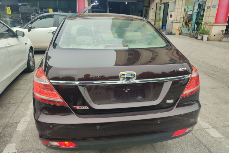 吉利汽车 帝豪 2014款 三厢 1.3T CVT精英型车身外观6