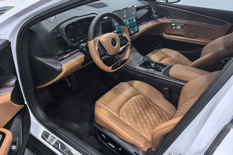 比亚迪 汉 2022款 DM-i 121KM 尊享型中控内饰7003