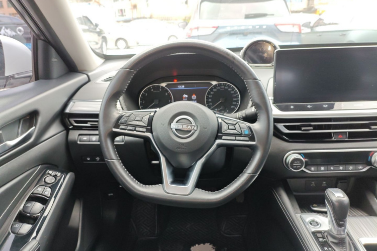 日产 天籁 2022款 2.0T XL 进享版局部细节13