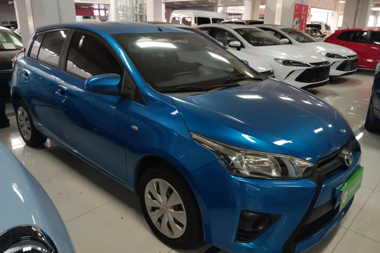 丰田 YARiS L 致炫 2014款 1.3E 自动魅动版车身外观3