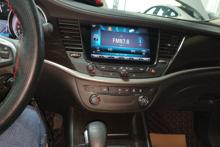 别克 威朗 2018款 三厢 20T 双离合领先型局部细节16