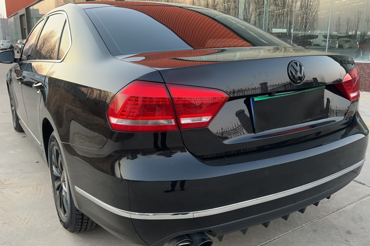 大众 帕萨特 2011款 1.8TSI 自动尊荣版车身外观6012
