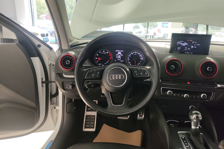 奥迪A3 2020款 Limousine 35 TFSI 风尚型 国VI中控内饰13