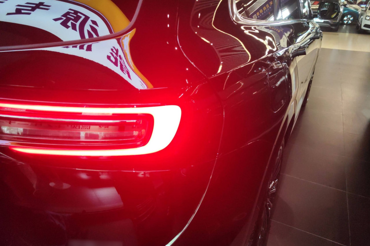 鸿蒙智行 问界M7 2024款 1.5T 智驾后驱Ultra版 5座车身外观9