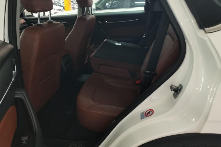 中华V6 2018款 1.5T 自动豪华型中控内饰21