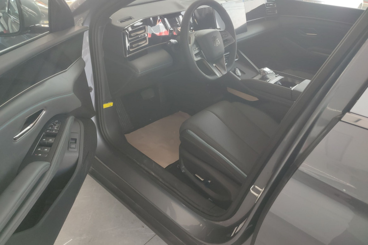 比亚迪 秦L 2024款 DM-i 120KM超越型中控内饰20