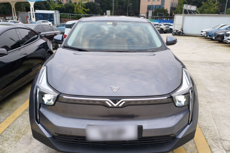 哪吒汽车 哪吒U 2021款 Pro 400 行业定制版车身外观2