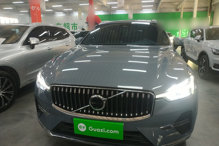 沃尔沃XC60新能源 2022款 T8 插电混动 四驱智远豪华版车身外观2