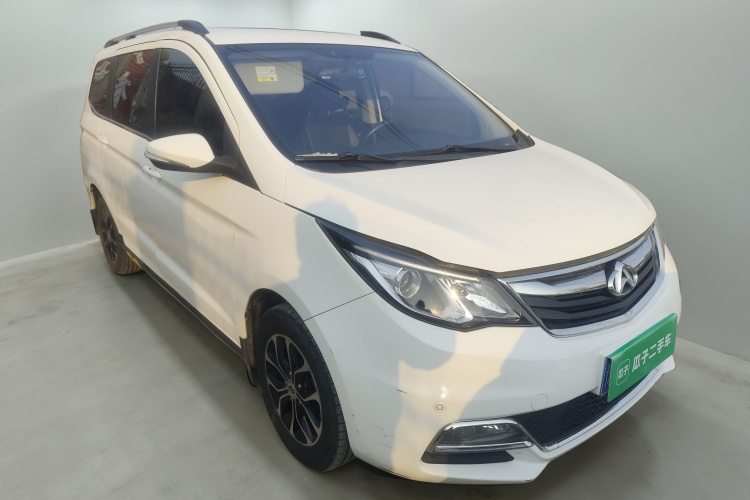 长安凯程 长安欧尚A600 2016款 1.5L 手动豪华型7座车身外观3