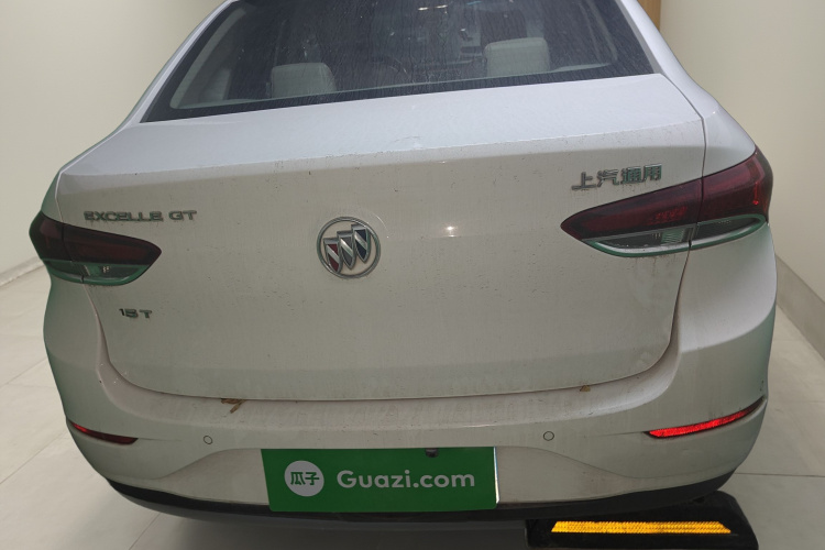 别克 英朗 2018款 15T 双离合精英型 国V车身外观6