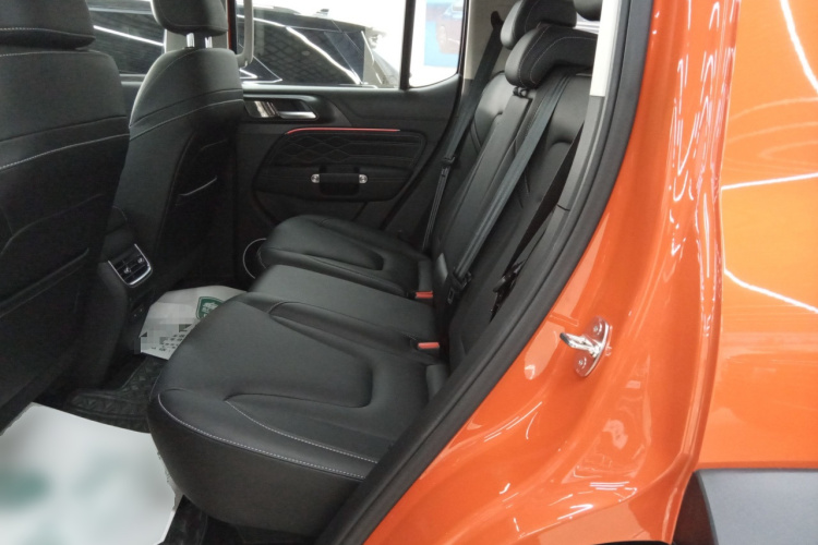 坦克300 2025款 2.0T 征服者中控内饰21