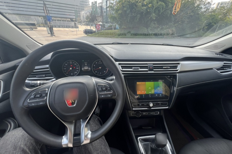 荣威i5 2020款 1.5L 手动4G互联领豪版中控内饰7005