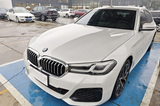 宝马5系 2022款 改款三 530Li 尊享型 M运动套装