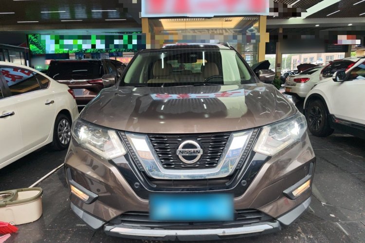 日产 奇骏 2021款 2.5L CVT 4WD XL ITS豪华纪念版车身外观2