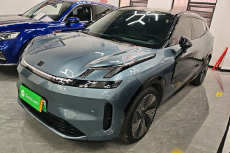 领克08 EM-P 2025款 220km 四驱性能Halo