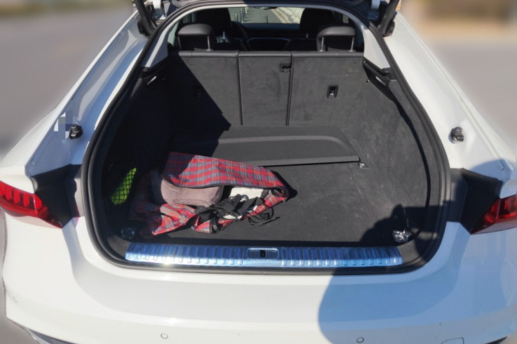 奥迪A7 2021款 45 TFSI 臻选型中控内饰23