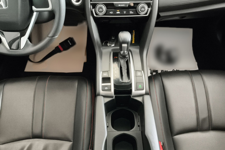 本田 思域 2016款 220TURBO CVT豪华版局部细节18