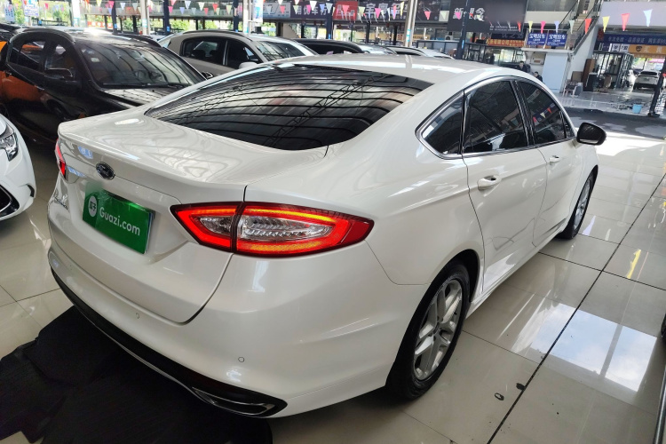 福特 蒙迪欧 2013款 1.5L GTDi180时尚型车身外观7