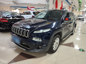 Jeep 自由光 2016款 2.4L 专业智能版