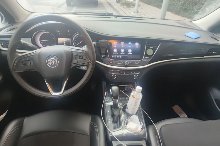 别克 威朗 2020款 20T CVT领先型中控内饰7002