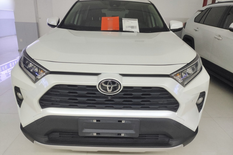 丰田 RAV4荣放 2022款 2.0L CVT两驱风尚Plus版车身外观6001