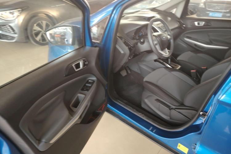 福特 翼搏 2013款 1.5L 自动风尚型中控内饰7003