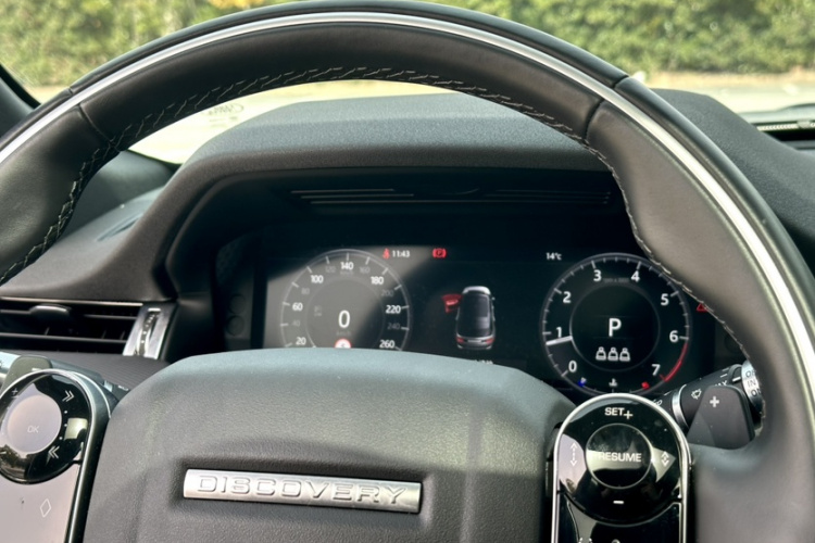 路虎 发现运动版 2020款 249PS R-Dynamic 性能科技版 5座中控内饰7007