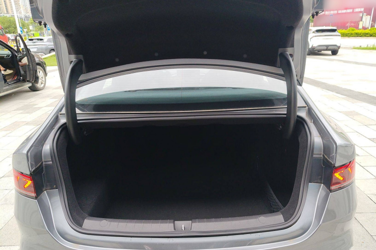 比亚迪 秦PLUS 2023款 冠军版 DM-i 120KM卓越型局部细节23