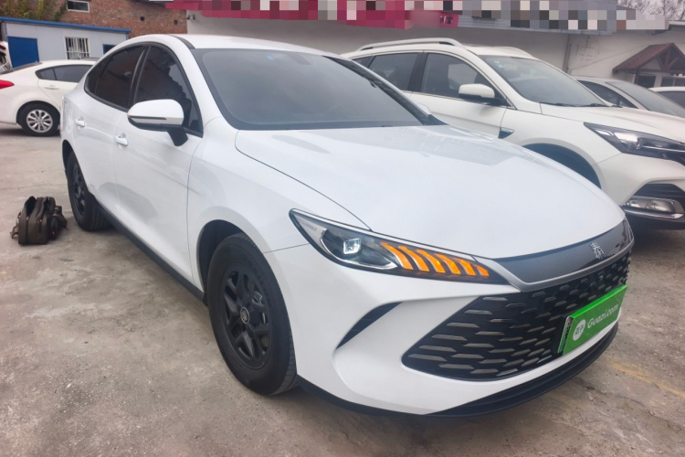 比亚迪 秦PLUS 2025款 DM-i 智驾版 55KM领先型车身外观6002