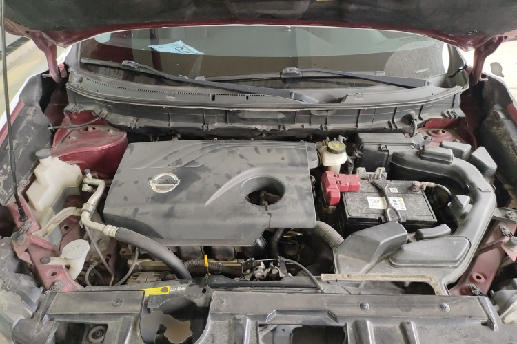 日产 奇骏 2014款 2.0L CVT舒适版 2WD机舱底盘24