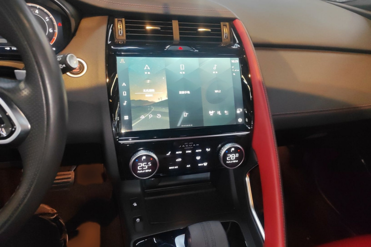 捷豹E-PACE 2024款 进取运动版 R-DYNAMIC S局部细节16