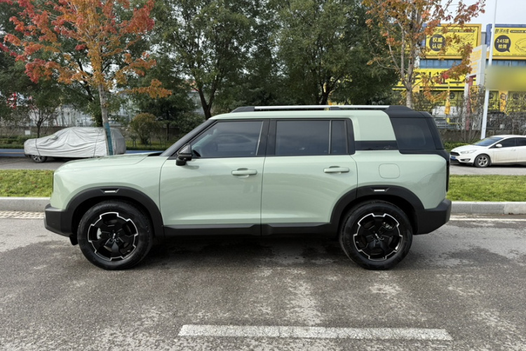 北京BJ30 2024款 1.5T 魔核电驱进阶版车身外观6004