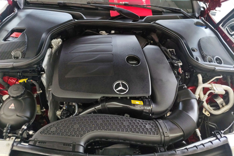 奔驰E级(进口) 2019款 E 300 轿跑车局部细节24