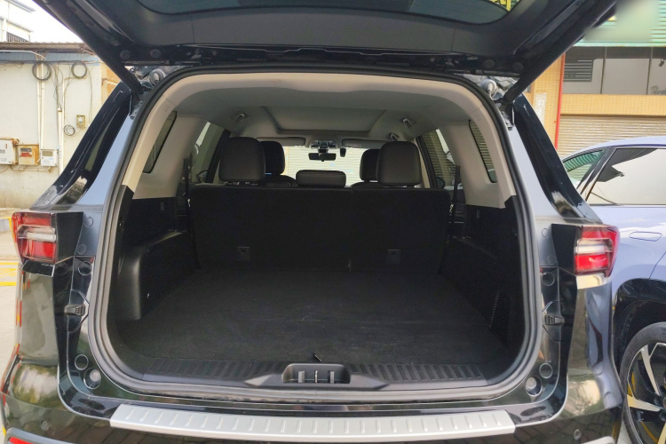 福特 领裕 2021款 EcoBoost 225 铂领型 5座局部细节23