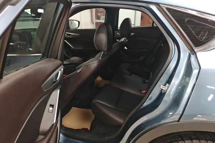 马自达CX-4 2018款 2.0L 自动两驱蓝天品位升级版 国VI中控内饰7004