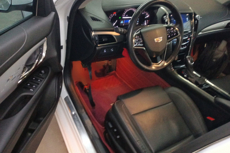 凯迪拉克ATS-L 2017款 28T 时尚型中控内饰7003