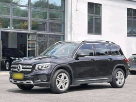 奔驰GLB 2023款 GLB 220 动感型