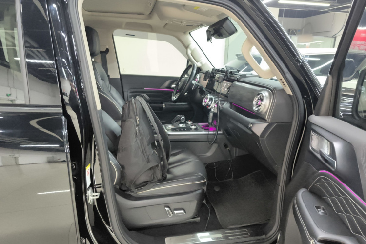 坦克300 2021款 越野版 2.0T 征服者局部细节41