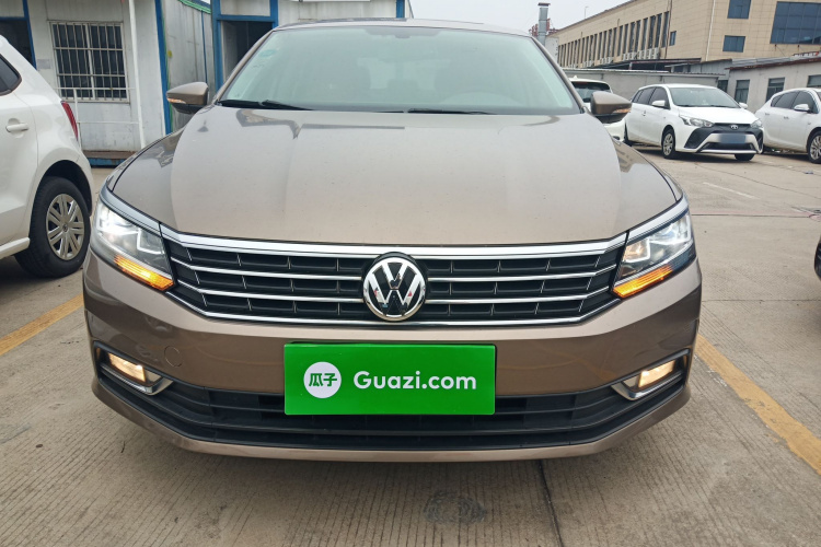 大众 帕萨特 2016款 280TSI DSG尊荣版车身外观2