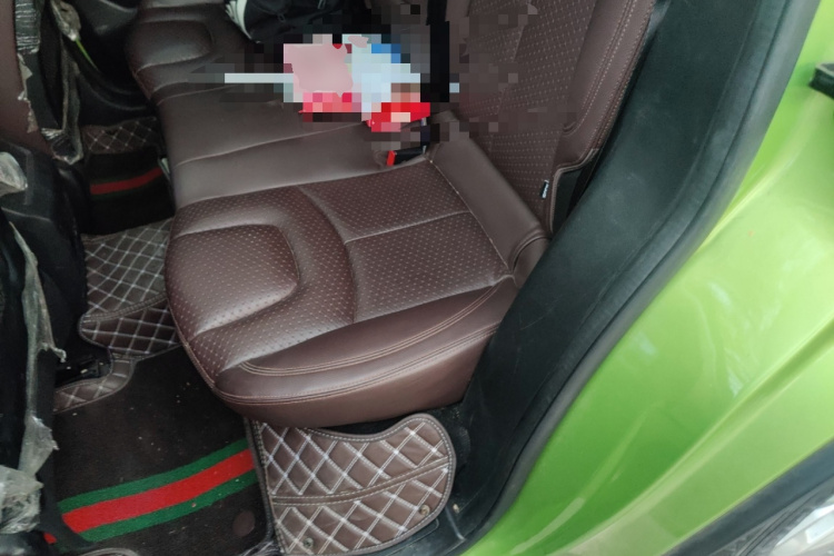 陆风X7 2015款 2.0T 全景尊贵版中控内饰7004