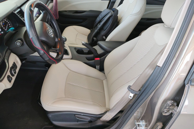 别克 英朗 2017款 15N 手动精英型中控内饰19