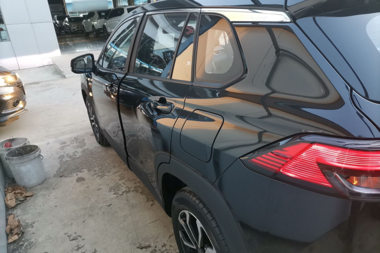 丰田 锋兰达 2024款 2.0L CVT豪华版车身外观4