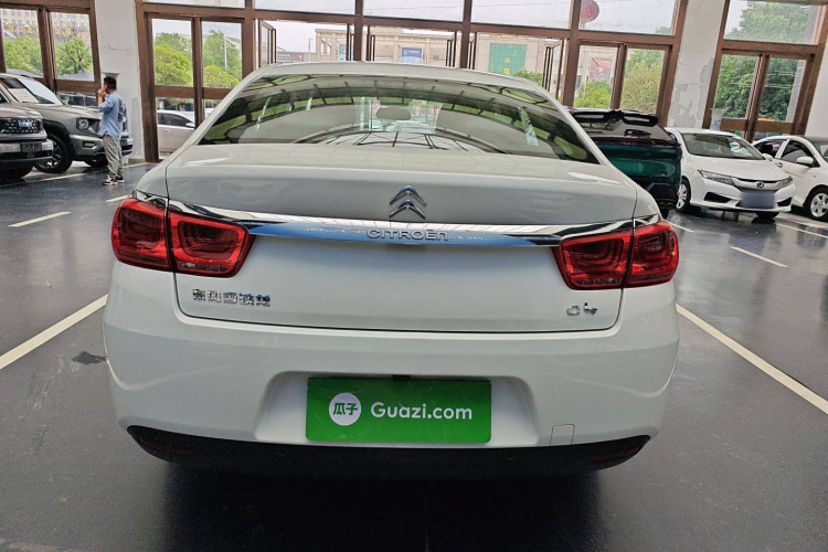 雪铁龙 C4世嘉 2016款 1.6THP 自动旗舰型车身外观6006