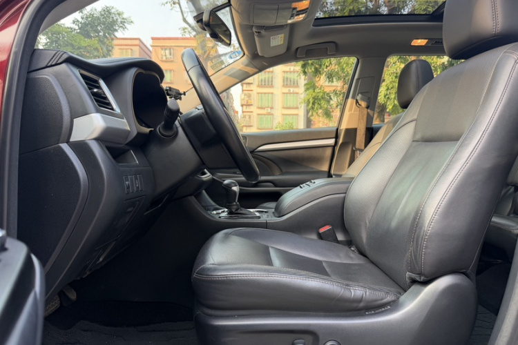 丰田 汉兰达 2017款 2.0T 四驱豪华版 7座局部细节19