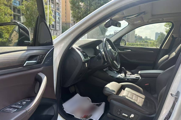 宝马X3 2020款  xDrive28i M运动套装中控内饰7002