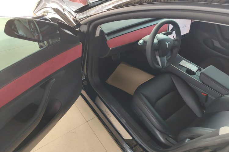 特斯拉 Model 3 2020款 标准续航后驱升级版中控内饰7003