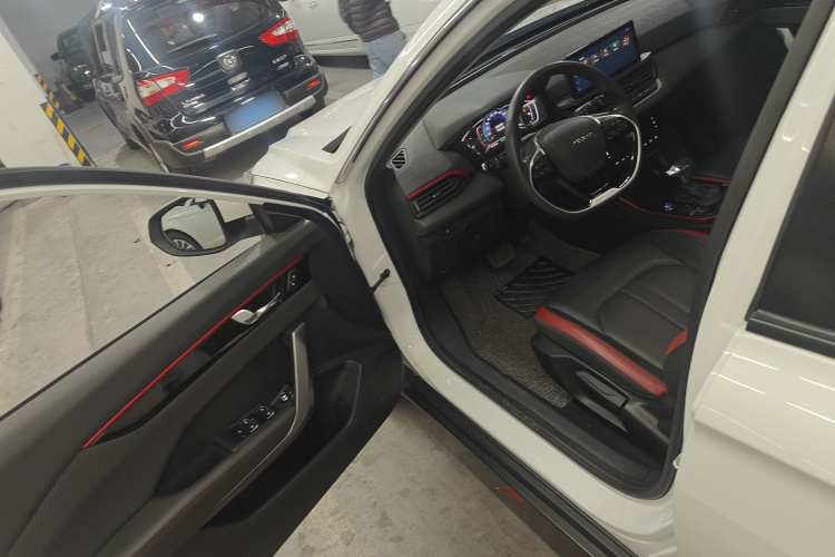 东风风神 奕炫GS 2021款 230T 自动追星版中控内饰20