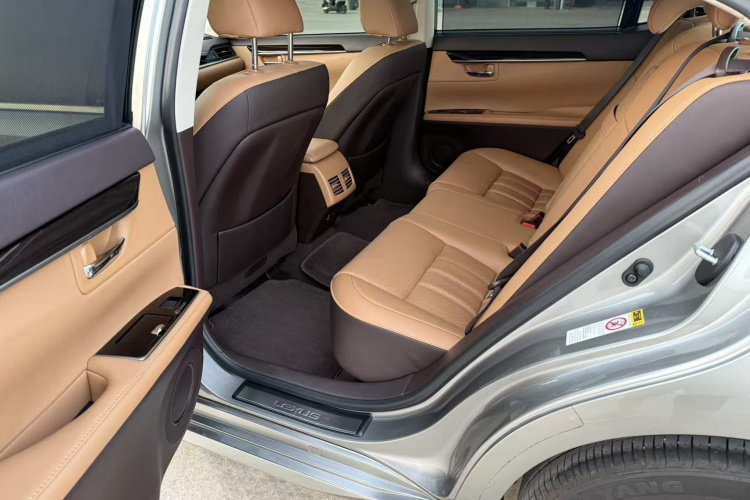 雷克萨斯ES 2015款 250 典雅版中控内饰7003